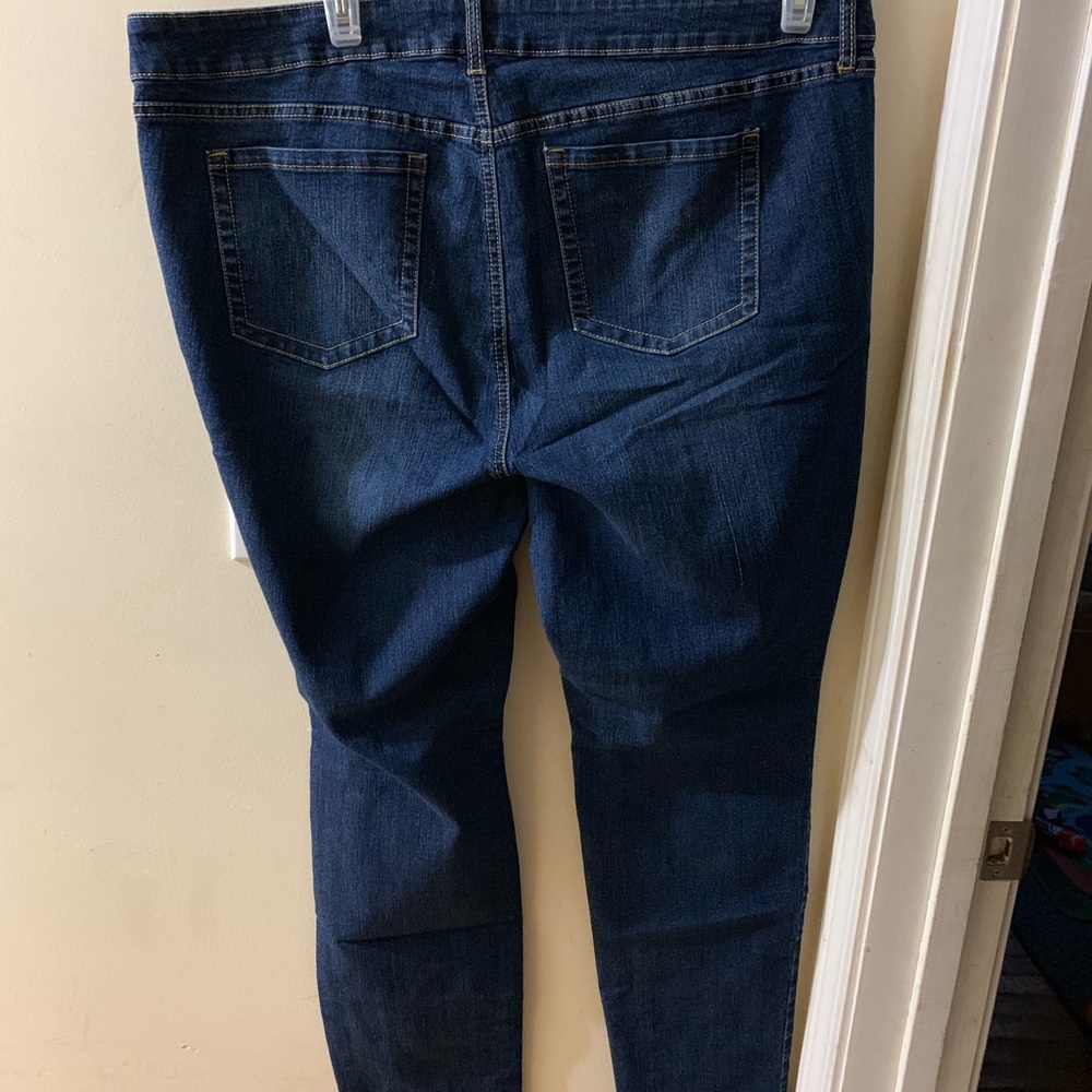 Jeans - Picture 2 of 2
